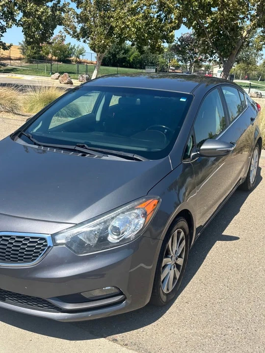 2014 Kia Forte - Image 7 of 10