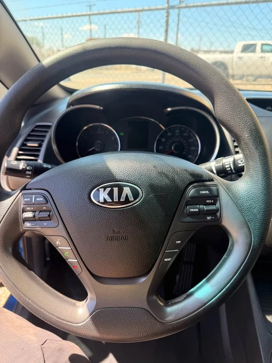 2014 Kia Forte - Image 9 of 13