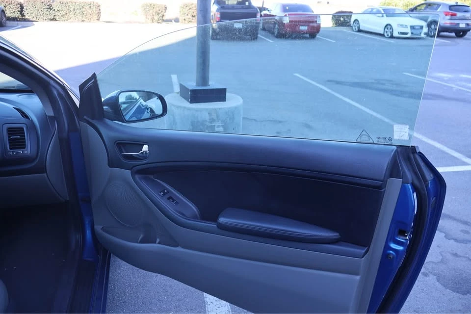 2014 Kia Forte - Image 5 of 11
