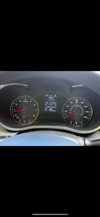 2014 Kia Forte - Image 17 of 19