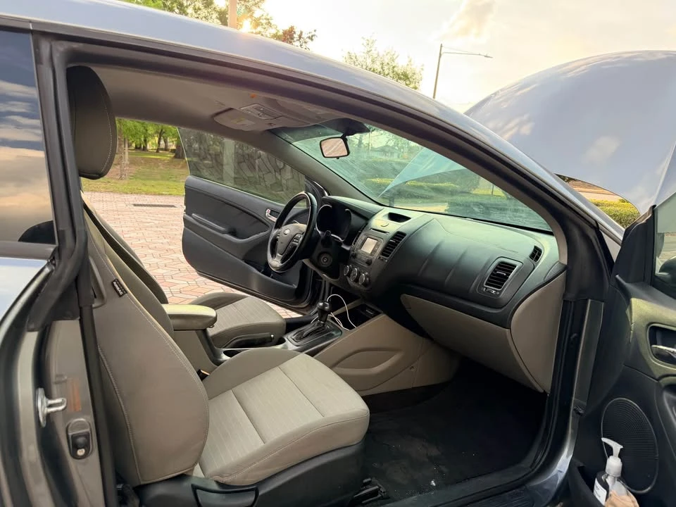 2014 Kia Forte - Image 17 of 20