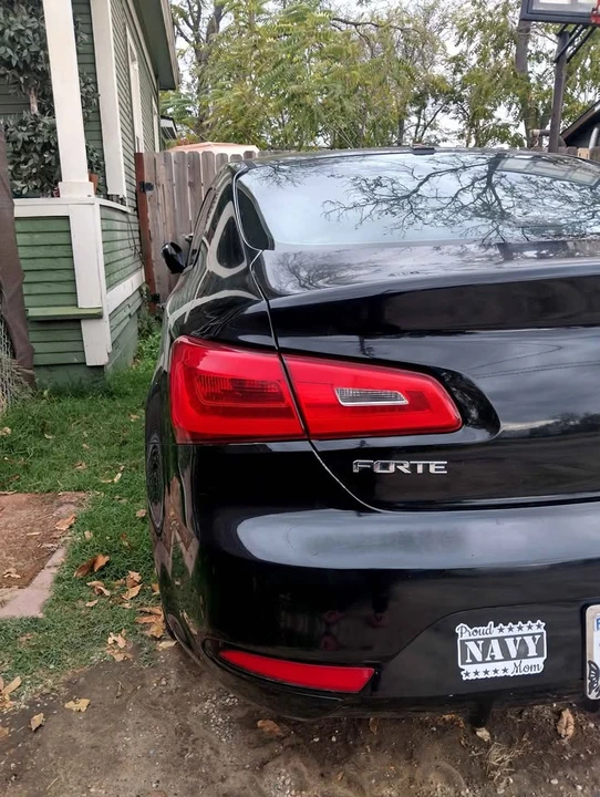 2014 Kia Forte - Image 3 of 9