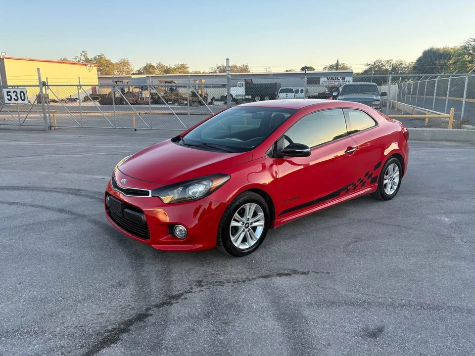 2014 Kia Forte - Image 2 of 11