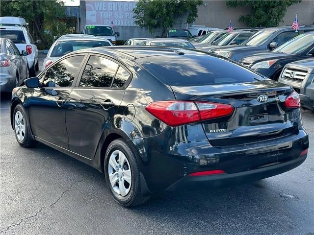 2014 Kia Forte - Image 4 of 21