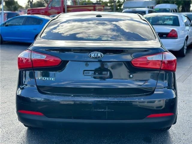 2014 Kia Forte - Image 5 of 21
