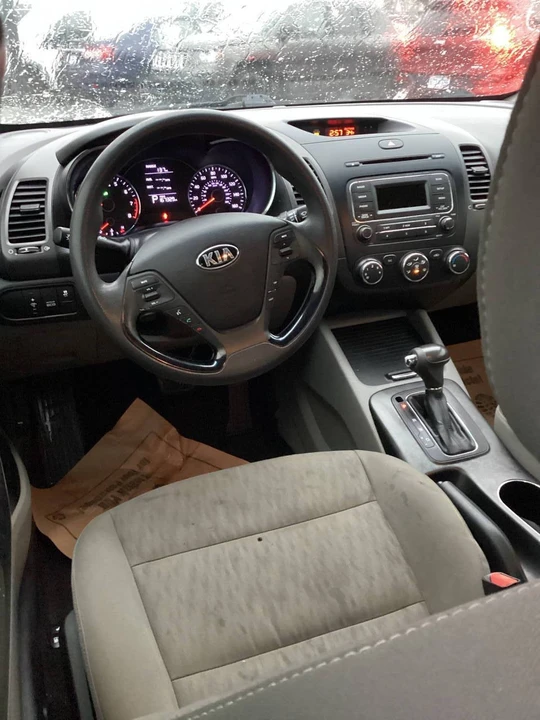 2014 Kia Forte - Image 14 of 17