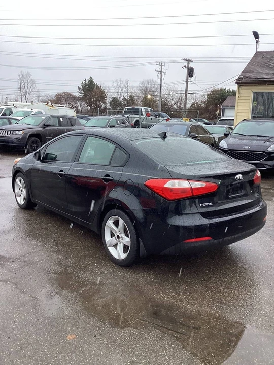2014 Kia Forte - Image 2 of 17