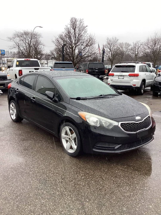 2014 Kia Forte - Image 16 of 17