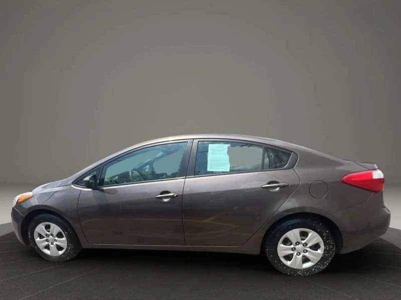 2014 Kia Forte - Image 8 of 12