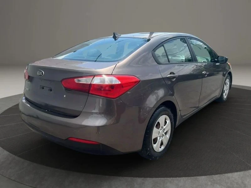 2014 Kia Forte - Image 5 of 12
