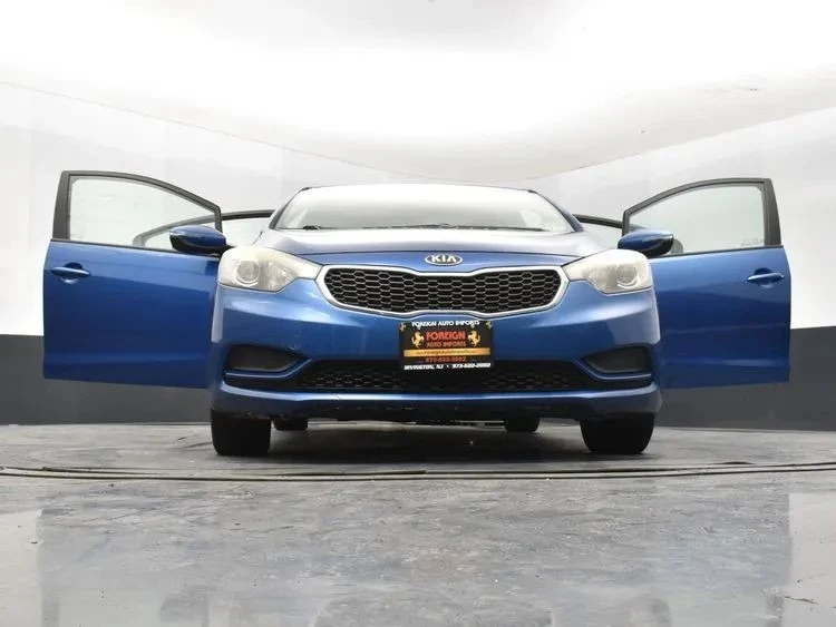 2014 Kia Forte - Image 11 of 12