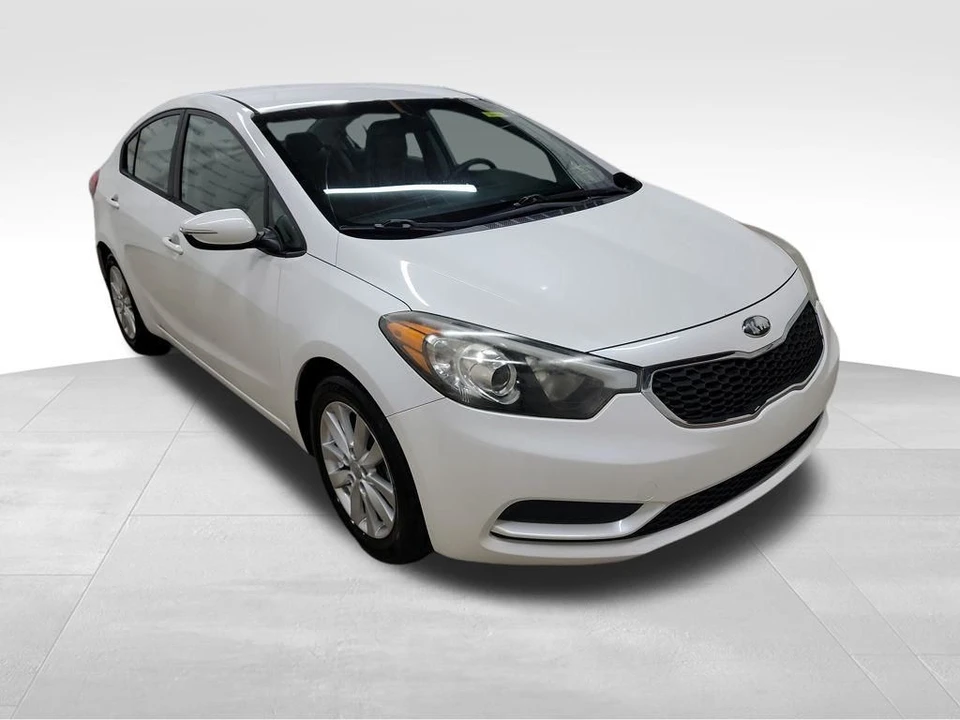 2014 Kia Forte - Image 2 of 12
