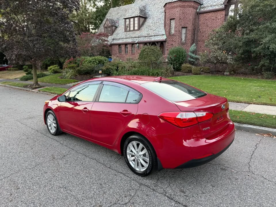 2014 Kia Forte - Image 4 of 15