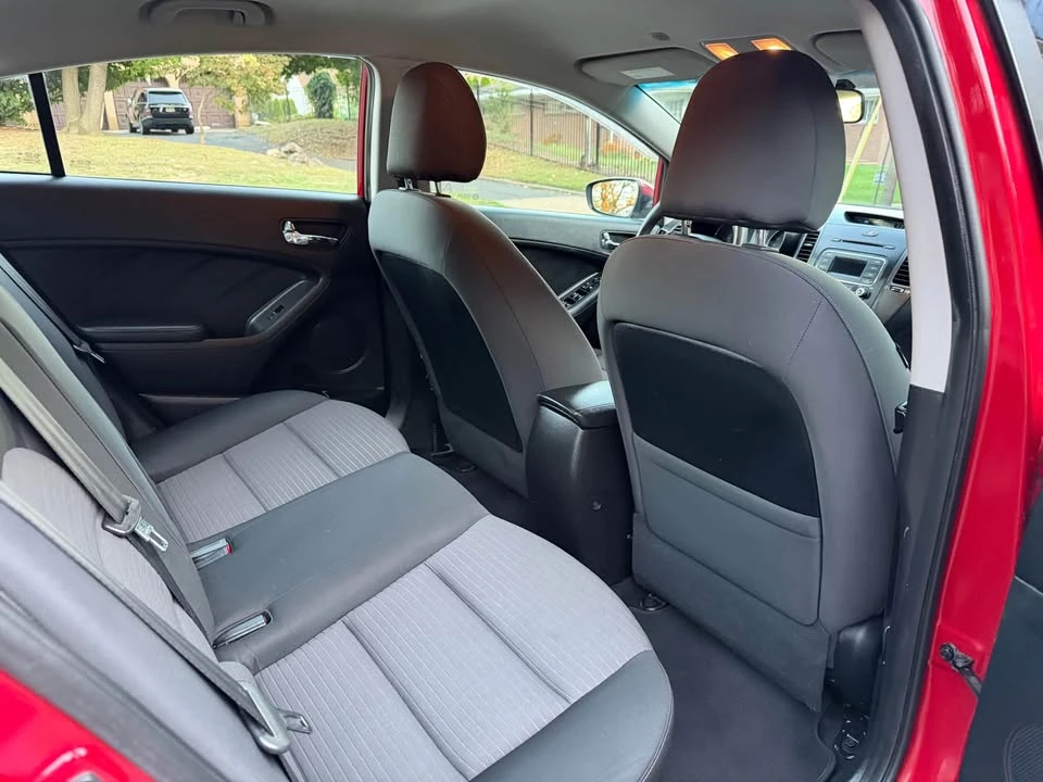 2014 Kia Forte - Image 11 of 15