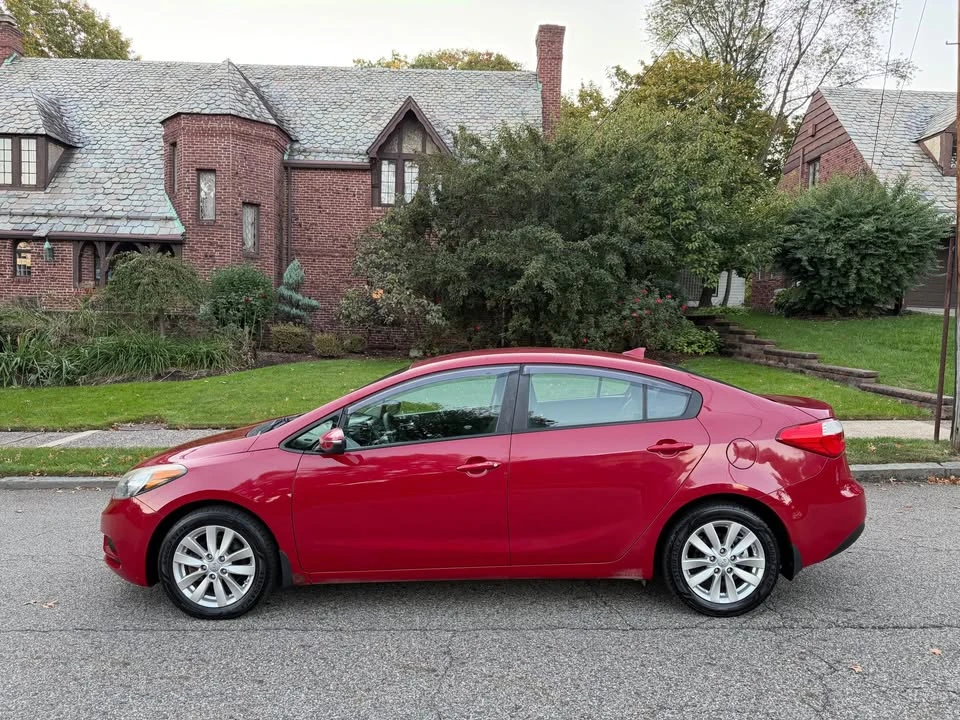 2014 Kia Forte - Image 2 of 15