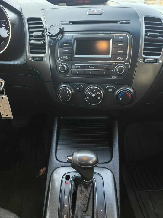 2014 Kia Forte - Image 12 of 15