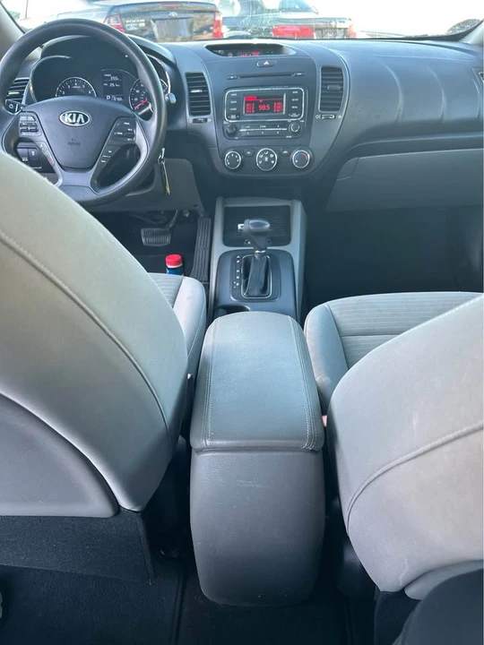 2014 Kia Forte - Image 13 of 17