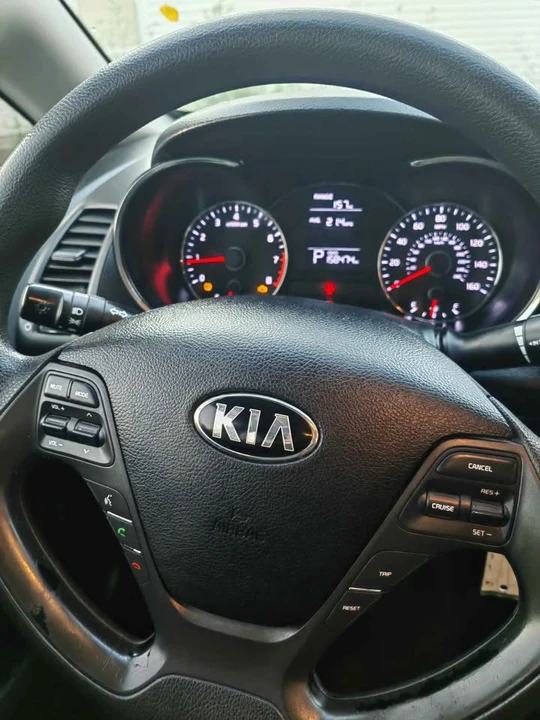 2014 Kia Forte - Image 11 of 15