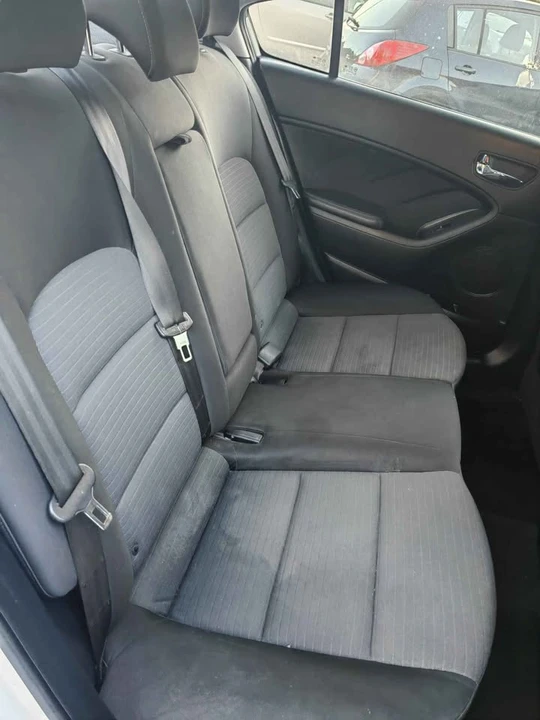 2014 Kia Forte - Image 13 of 15