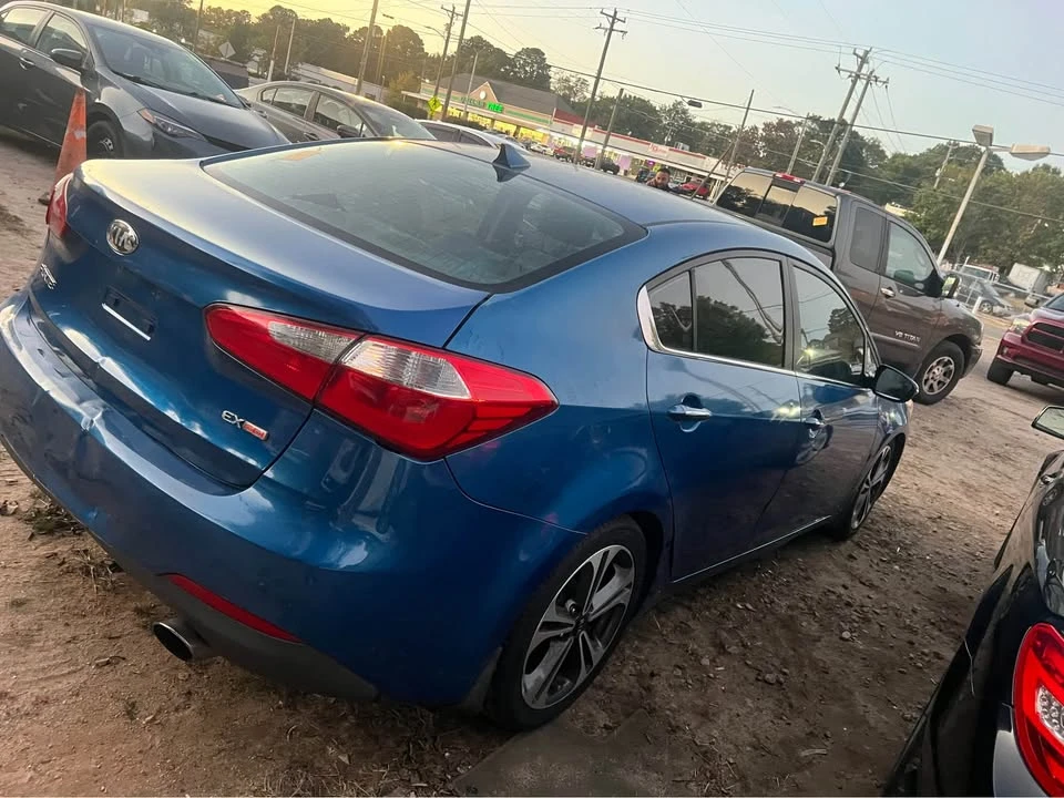 2014 Kia Forte - Image 9 of 9