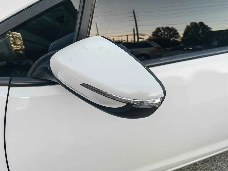2014 Kia Forte - Image 4 of 15