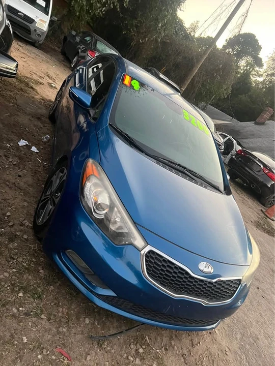 2014 Kia Forte - Image 2 of 9