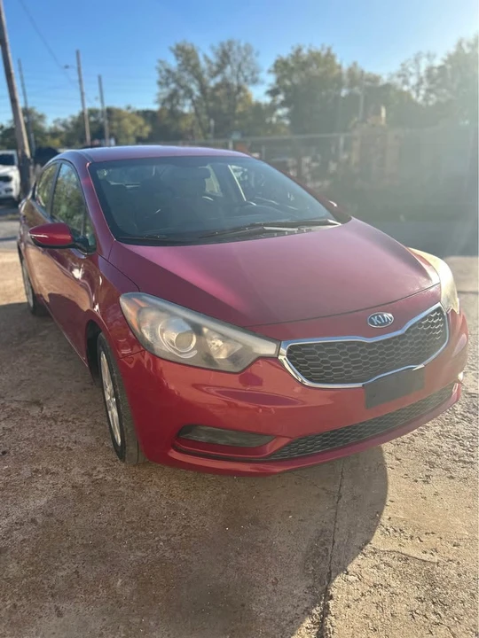 2014 Kia Forte - Image 2 of 17