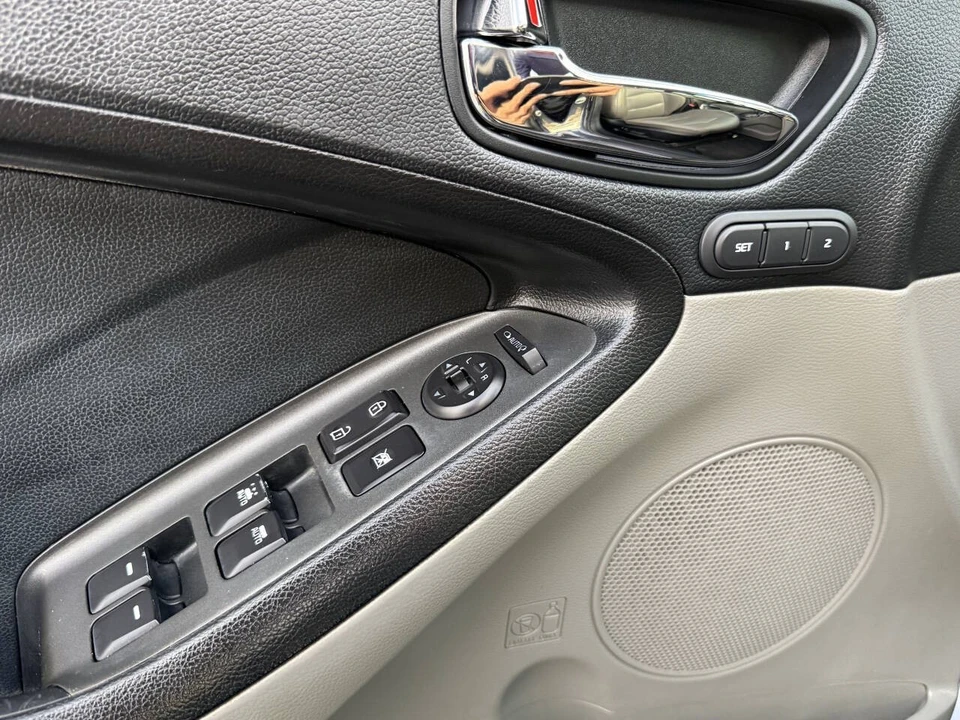 2014 Kia Forte - Image 17 of 21