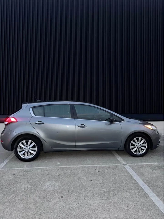 2014 Kia Forte - Image 4 of 8