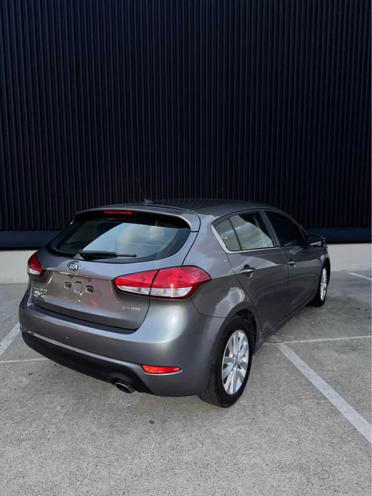 2014 Kia Forte - Image 5 of 8