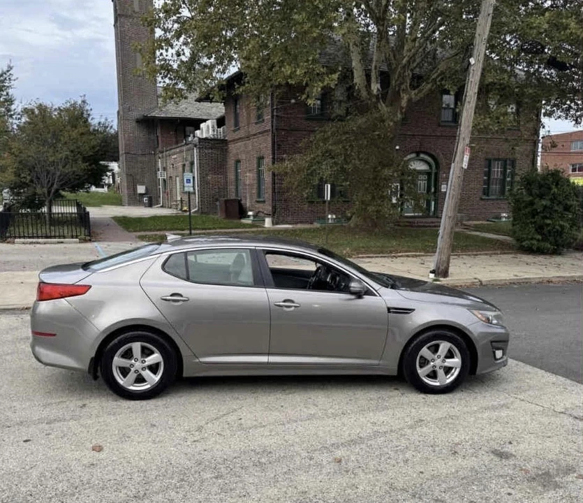 2014 Kia Optima/K5 - Image 10 of 19