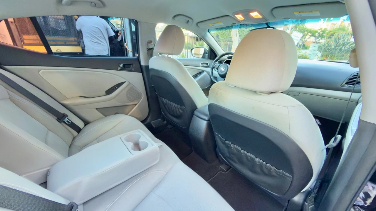 2014 Kia Optima/K5 - Image 18 of 21