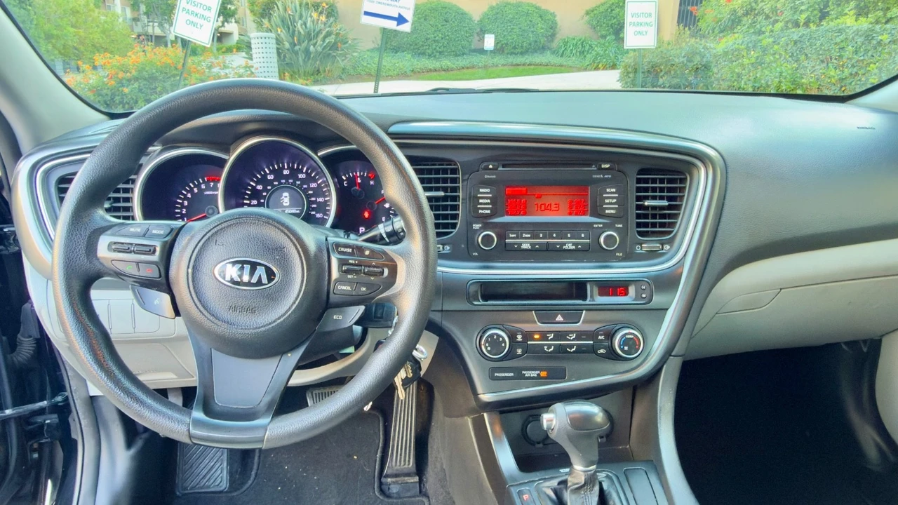2014 Kia Optima/K5 - Image 11 of 21