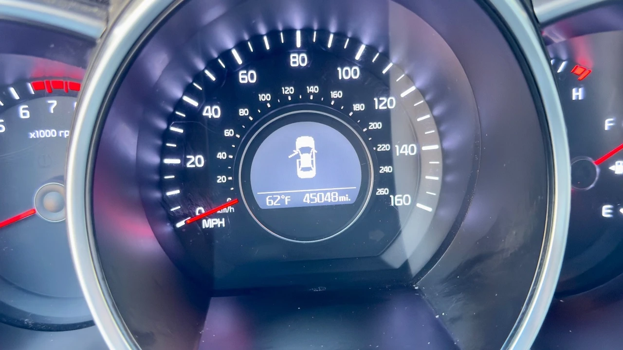 2014 Kia Optima/K5 - Image 13 of 21