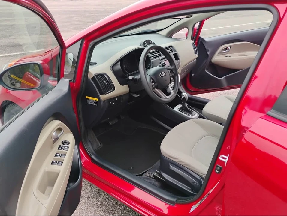 2014 Kia Rio - Image 11 of 13