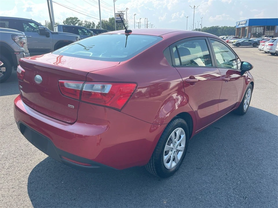 2014 Kia Rio - Image 5 of 12