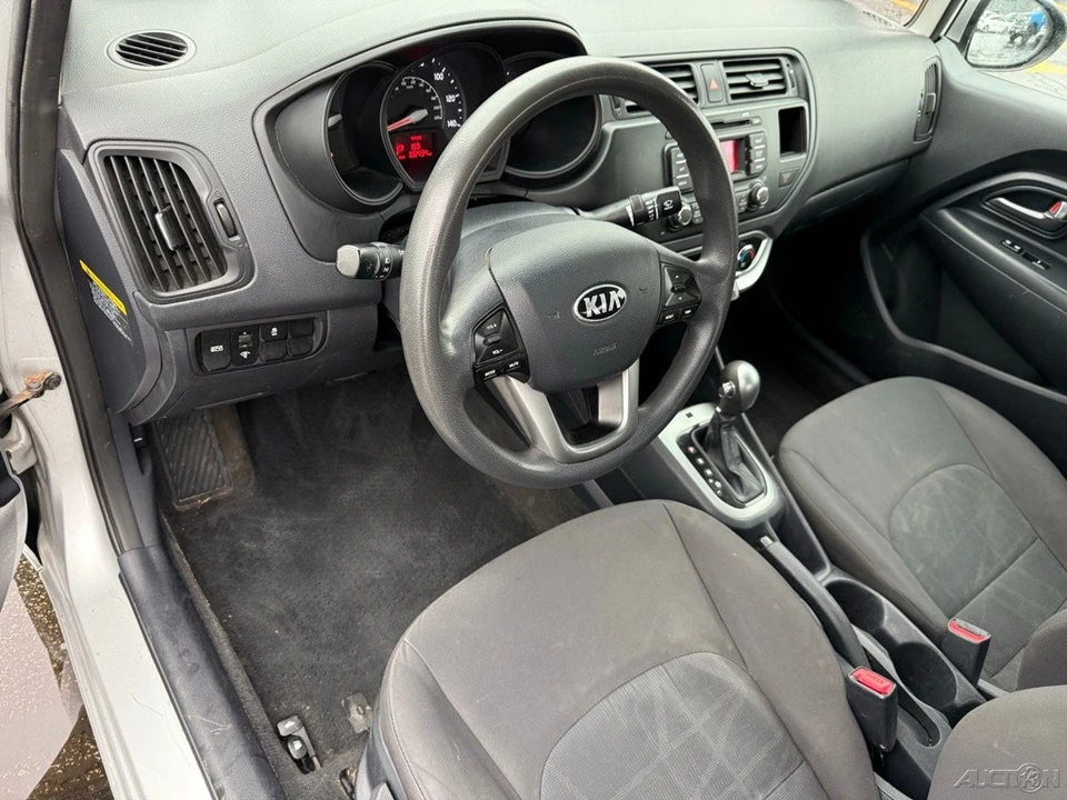 2014 Kia Rio - Image 11 of 12