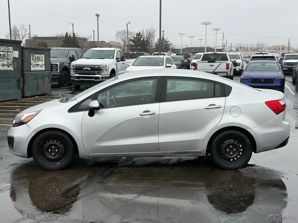 2014 Kia Rio - Image 6 of 12