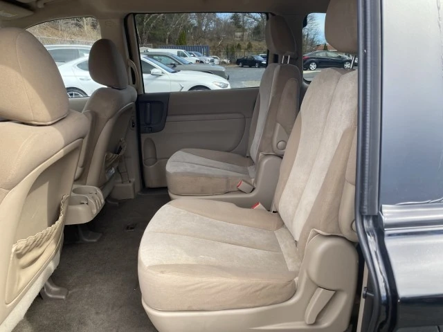 2014 Kia Carnival - Image 23 of 31