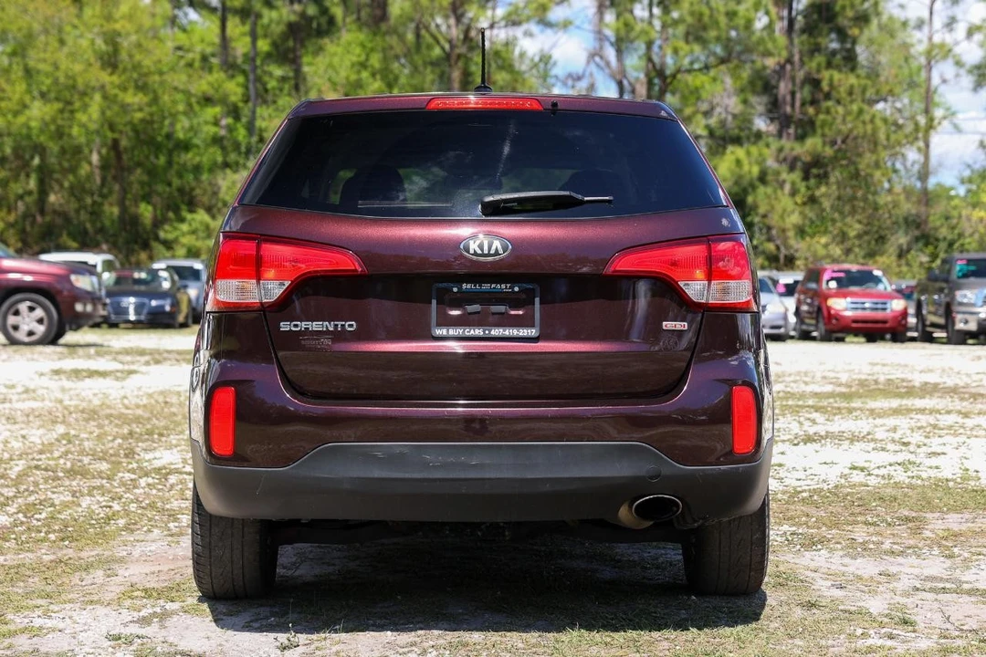 2014 Kia Sorento - Image 9 of 21