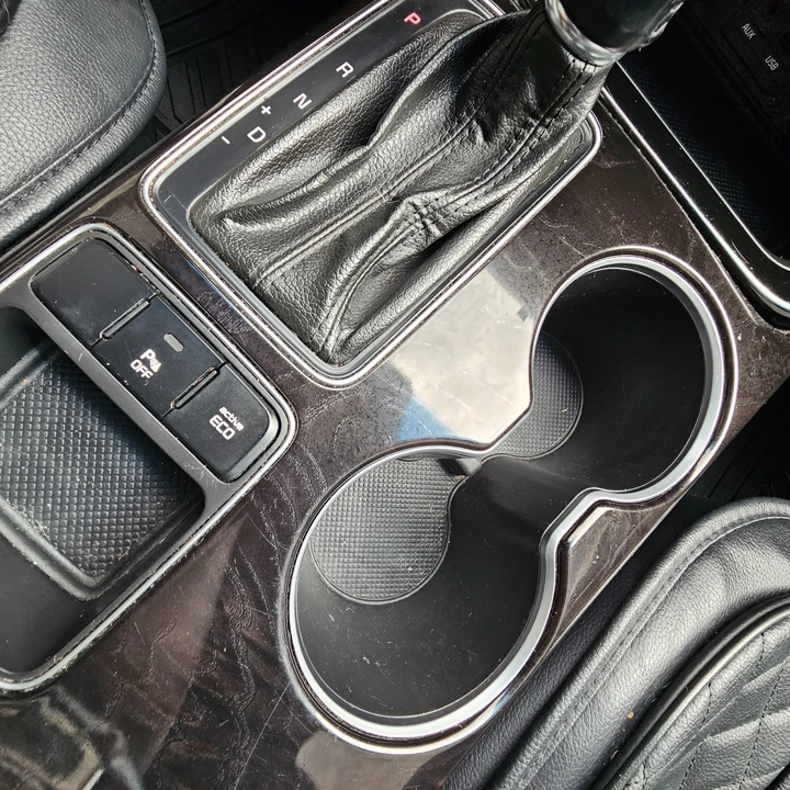 2014 Kia Sorento - Image 17 of 20