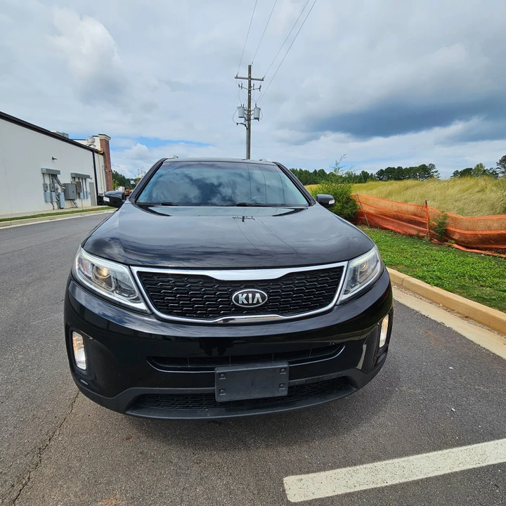 2014 Kia Sorento - Image 2 of 20