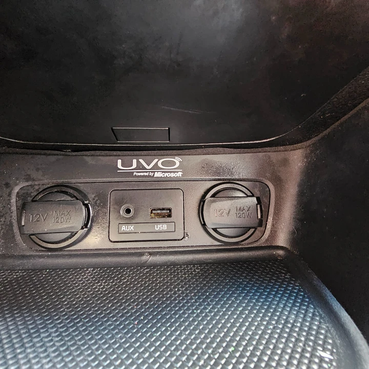 2014 Kia Sorento - Image 18 of 20