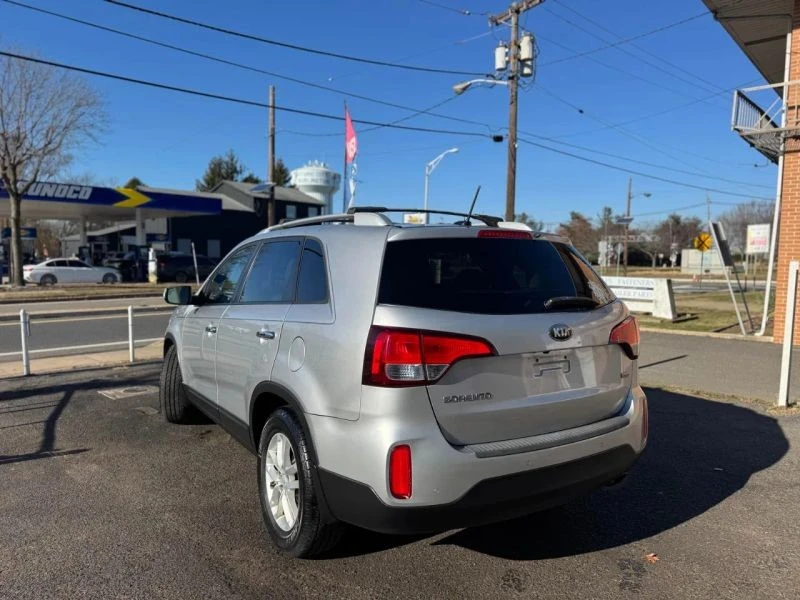 2014 Kia Sorento - Image 11 of 12