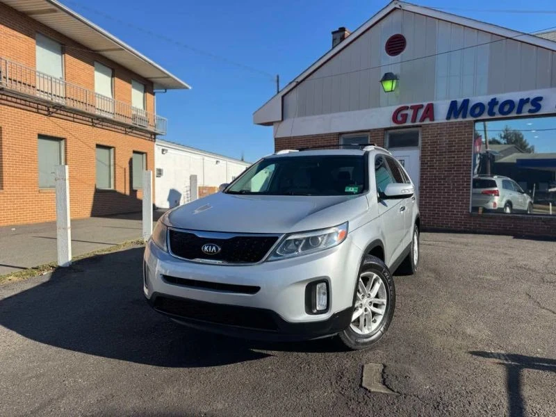 2014 Kia Sorento - Image 4 of 12