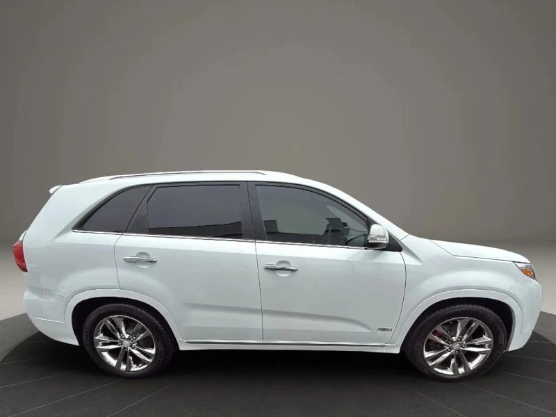 2014 Kia Sorento - Image 4 of 12