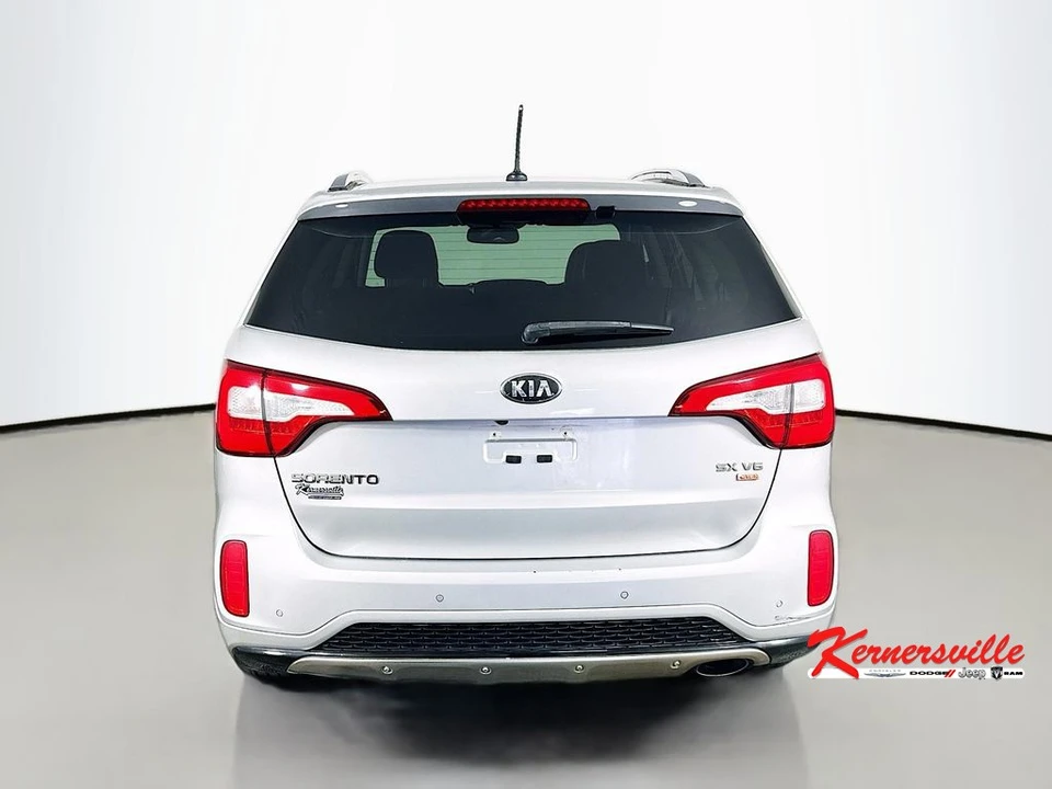 2014 Kia Sorento - Image 6 of 24