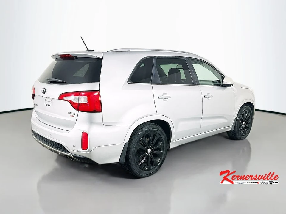 2014 Kia Sorento - Image 7 of 24