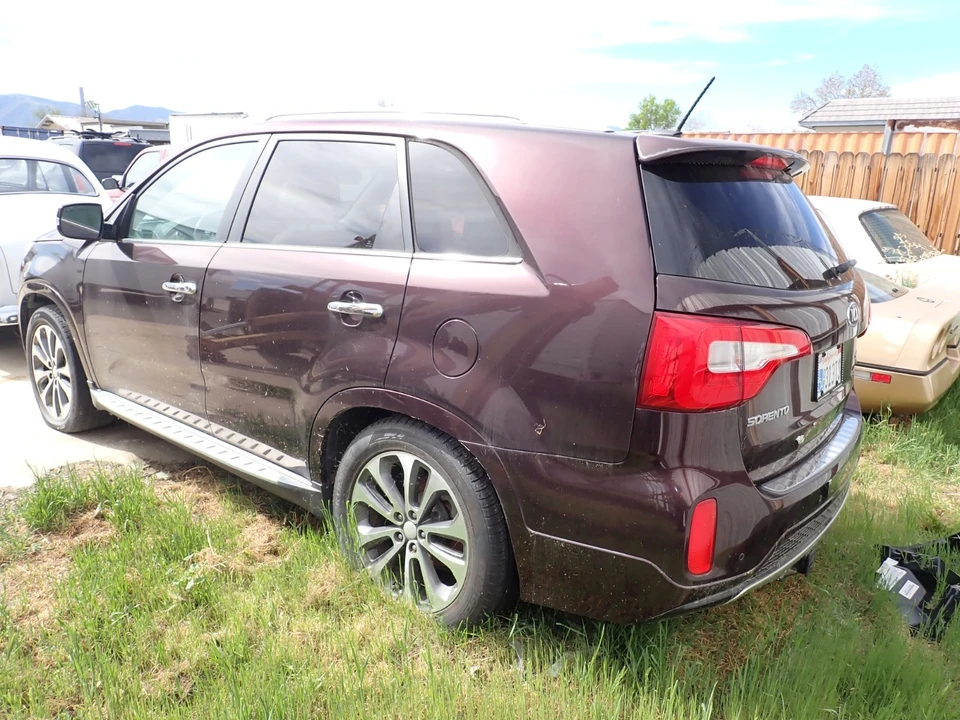 2014 Kia Sorento - Image 10 of 12