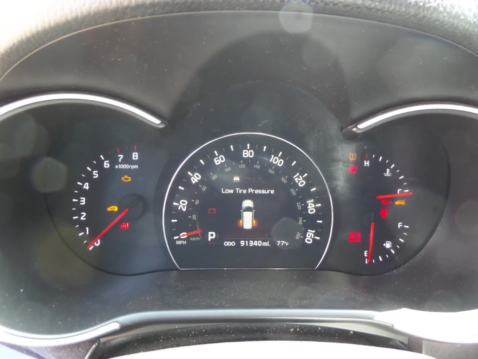 2014 Kia Sorento - Image 10 of 20